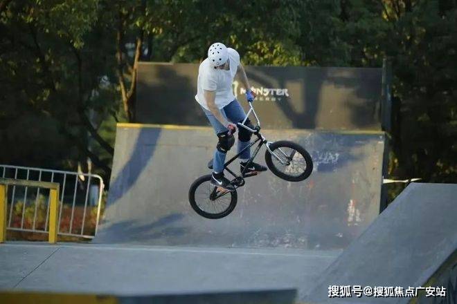 间-地址-最新房价户型图-小区环境-楼盘详情-交房时间-周边配套-售楼处电话pg电子模拟器免费版建发海宸首页网站-建发海宸售楼处电话-楼盘详情-交房时(图6) 间-地址-最新房价户型图-小区环境-楼盘详情-交房时间-周边配套-售楼处电话pg电子模拟器免费版建发海宸首页网站-建发海宸售楼处电话-楼盘详情-交房时(图6)