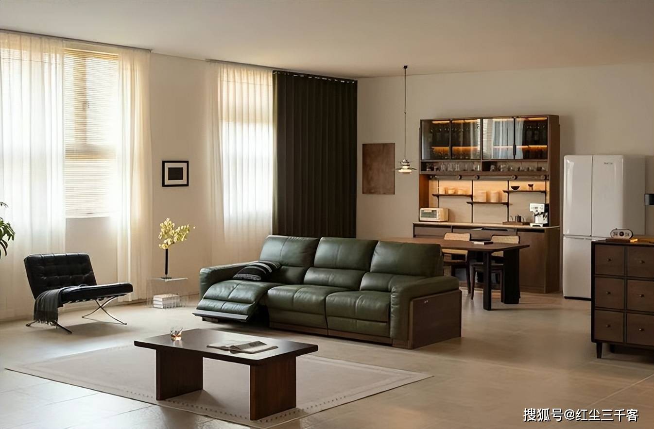 品质家居标杆全渠道引领消费升级新格局pg电子平台源氏木语以黑胡桃木铸就(图2)